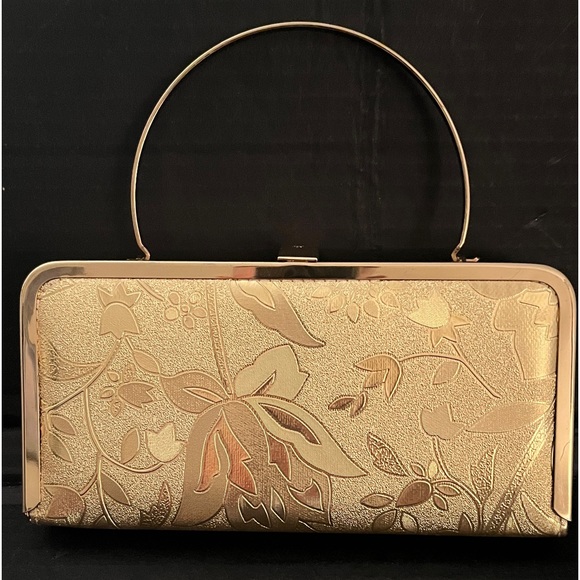 Ruodan Party Ware Clutch. All Gold Clutch. Small Size Bag. - Picture 4 of 12